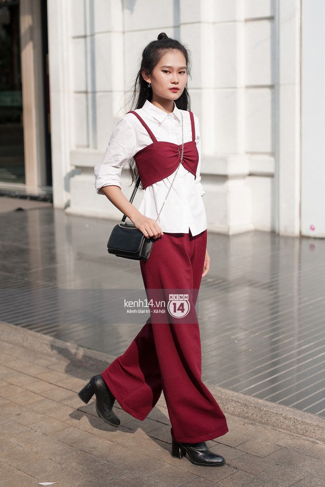 Street style 2 miền: miền Nam tràn ngập màu sắc, miền Bắc tuyền một gam đen nhưng cùng phát cuồng vì waist bag - Ảnh 1.