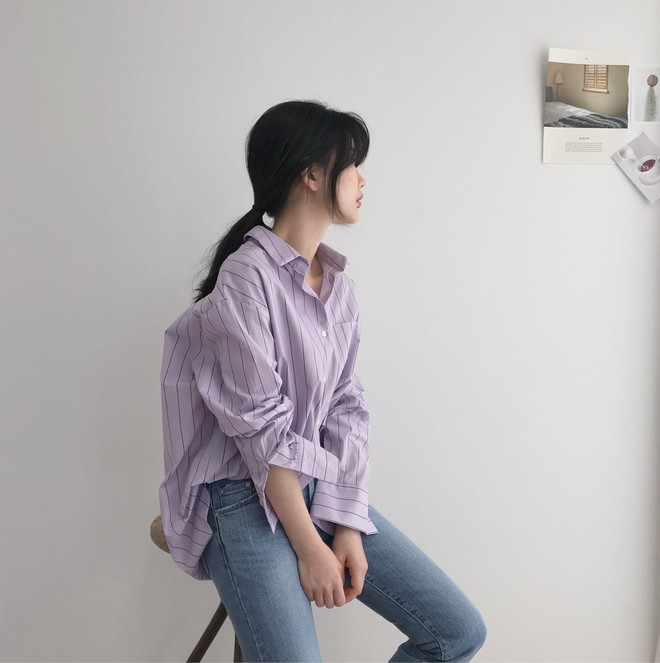 Tưởng sến mà lại xinh bất ngờ, sơ mi màu tím lavender dễ trở thành chiếc áo hot nhất mùa xuân này mà bạn nên để mắt tới - Ảnh 10.