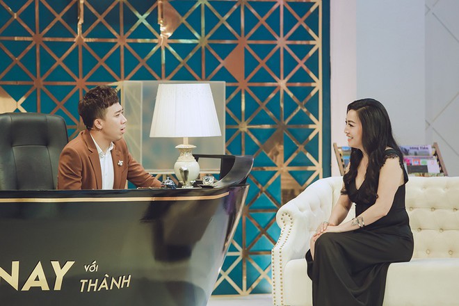 Doanh nh&acirc;n Thu Hương n&oacute;i về c&aacute;ch y&ecirc;u của Trấn Th&agrave;nh: C&oacute; những vườn hồng đ&oacute;ng cửa, Trấn Th&agrave;nh đạp cửa v&agrave;o lu&ocirc;n! - Ảnh 3.