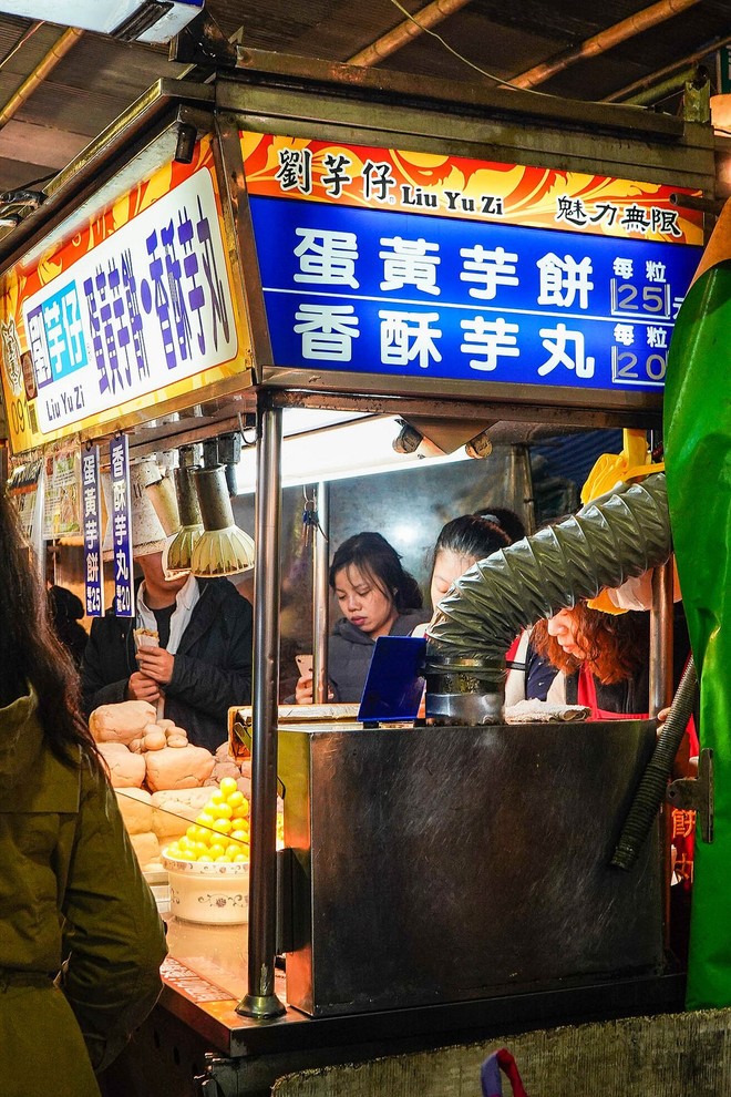 Hấp dẫn ẩm thực chợ đêm Ningxia ở Đài Loan khiến thực khách khó lòng phớt lờ bước qua - Ảnh 3.
