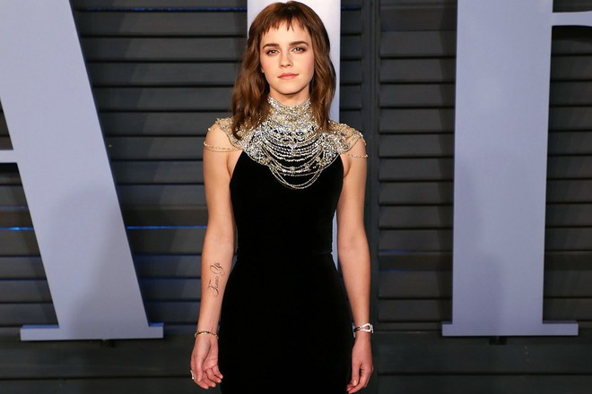 Nhan sắc ngời ngời như Emma Watson cũng có lúc bị dìm thê thảm vì tóc mái nham nhở - Ảnh 2.