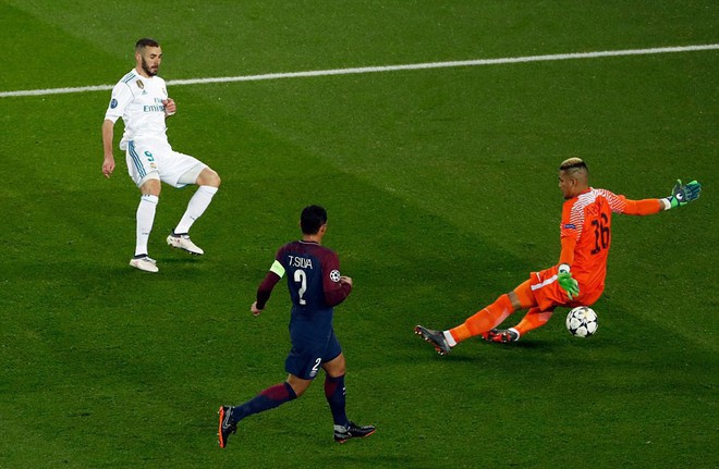 Ronaldo lại ghi bàn, chính thức đá bay nhà giàu PSG khỏi Champions League - Ảnh 5.