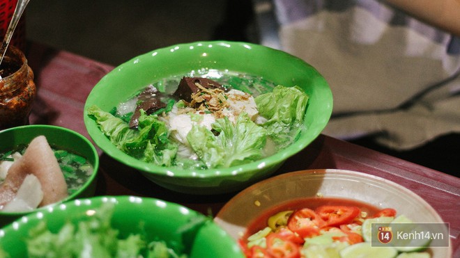 Hủ tiếu gõ: từ món ăn dành cho người nghèo đến một nét văn hoá đặc trưng của Sài Gòn hoa lệ - Ảnh 2.