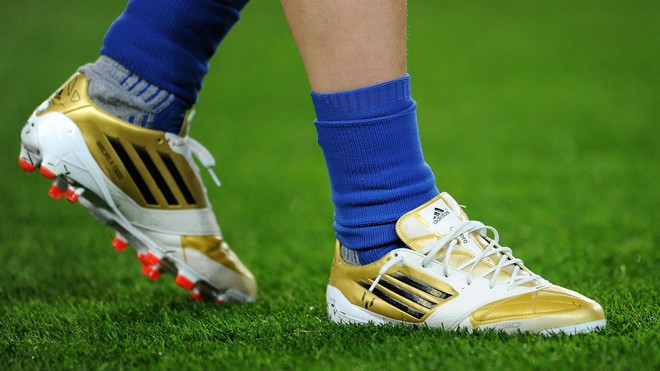 Bộ sưu tập giày thi đấu độc nhất từng được Messi sở hữu - Ảnh 5.