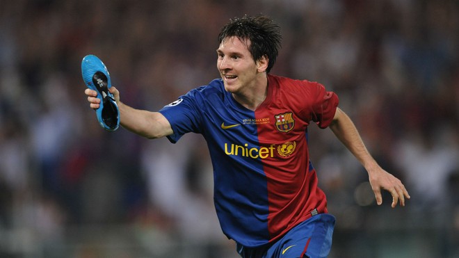 Bộ sưu tập gi&agrave;y thi đấu độc nhất từng được Messi sở hữu - Ảnh 4.