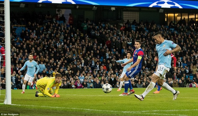 Thua trận với đội hình hai, Man City vẫn giành vé vào tứ kết Champions League - Ảnh 4.