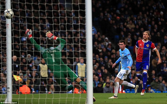 Thua trận với đội hình hai, Man City vẫn giành vé vào tứ kết Champions League - Ảnh 10.