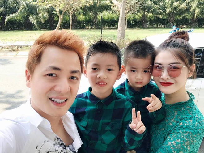 Chẳng cần tặng qu&agrave; sang trọng v&agrave;o 8/3, b&agrave; x&atilde; Đăng Kh&ocirc;i hạnh ph&uacute;c khi được chồng đ&iacute;ch th&acirc;n giặt quần &aacute;o - Ảnh 2.