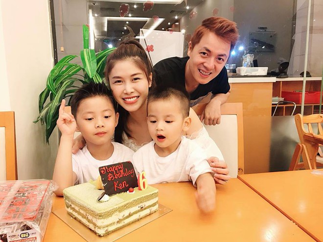 Chẳng cần tặng qu&agrave; sang trọng v&agrave;o 8/3, b&agrave; x&atilde; Đăng Kh&ocirc;i hạnh ph&uacute;c khi được chồng đ&iacute;ch th&acirc;n giặt quần &aacute;o - Ảnh 3.