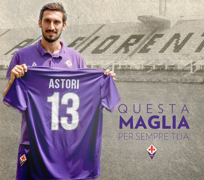 Buffon rơi nước mắt tiễn đưa đội trưởng Fiorentina vừa đột ngột qua đời - Ảnh 19.