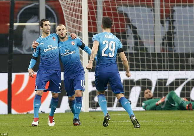 AC Milan 0-2 Arsenal: Ai bảo thầy tr&ograve; Wenger khủng hoảng? - Ảnh 12.