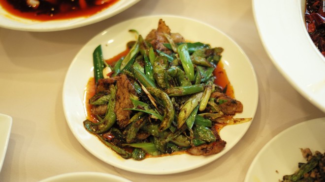 Có dịp đến Tứ Xuyên, hãy thử thịt heo nấu chín 2 lần và 7 món ăn hấp dẫn không kém - Ảnh 6.