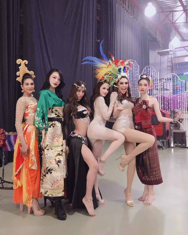 Hành trình chạm tay đến vương miện của Hương Giang tại Hoa hậu chuyển giới Quốc tế 2018 - Ảnh 16.