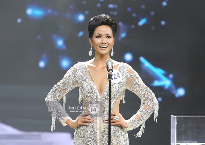 Nhan sắc và hành trình đến với vương miện của HHen Niê - Tân Hoa hậu Hoàn vũ Việt Nam 2017 - Ảnh 16.