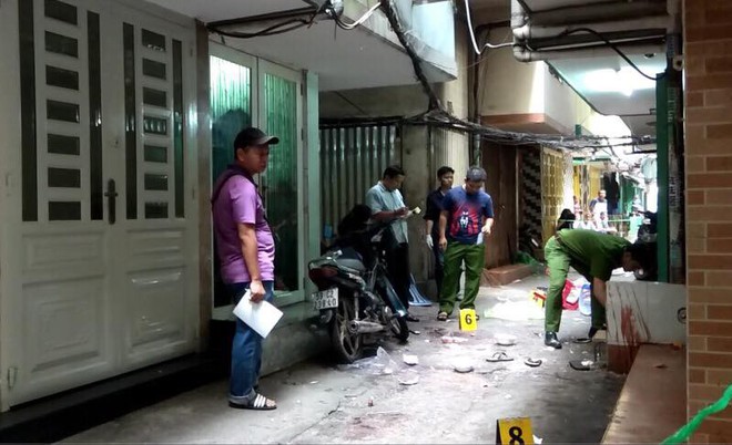 Nam thanh niên bị truy sát đến chết trong con hẻm ở trung tâm Sài Gòn - Ảnh 1.