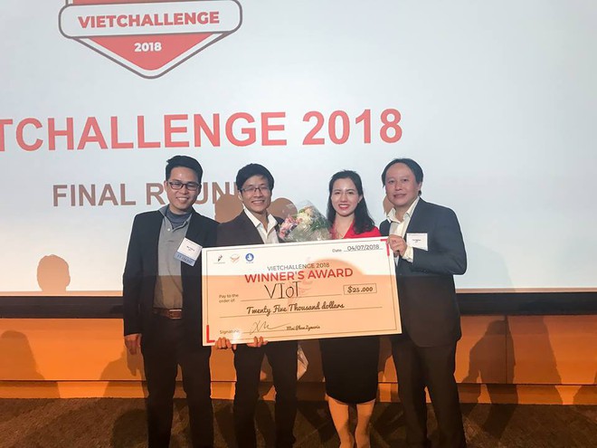 Trung t&acirc;m Anh ngữ đăng ảnh gi&aacute;m đốc của m&igrave;nh nhận giải 3 cuộc thi VietChallenge: Tiếc nuối v&igrave; kh&ocirc;ng được giải nhất - Ảnh 4.