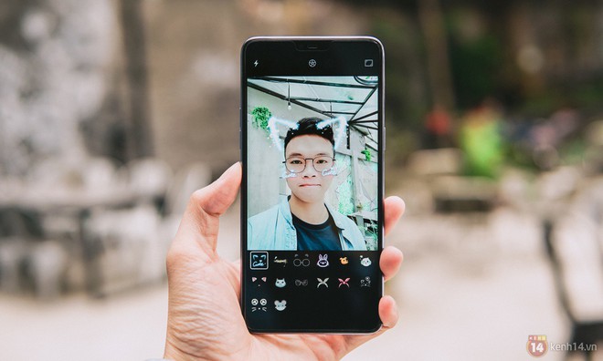 Mở hộp OPPO F7 màu bạc lấp lánh: Selfie bằng AI cực đẹp, màn hình FullView kèm tai thỏ như iPhone X - Ảnh 20.