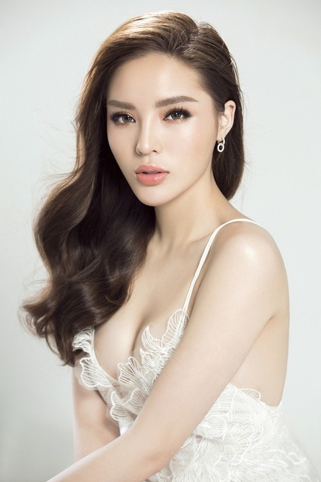 Trước Kỳ Duyên, dàn mỹ nhân Vbiz này cũng can đảm thừa nhận đã "trùng tu vòng một" - Ảnh 2.