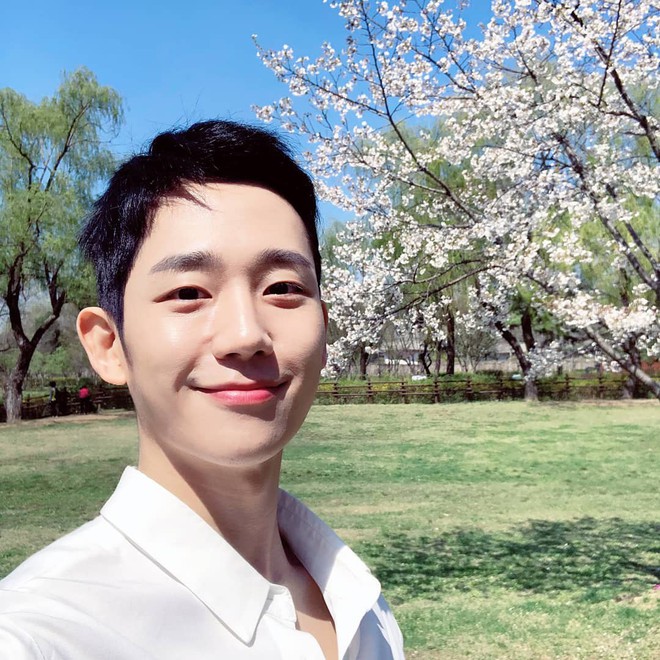 Nhanh hơn cả Song Song, Jung Hae In chưa chi đã rủ chị đẹp Son Ye Jin cùng đi ngắm hoa anh đào vào hôm nay? - Ảnh 3.