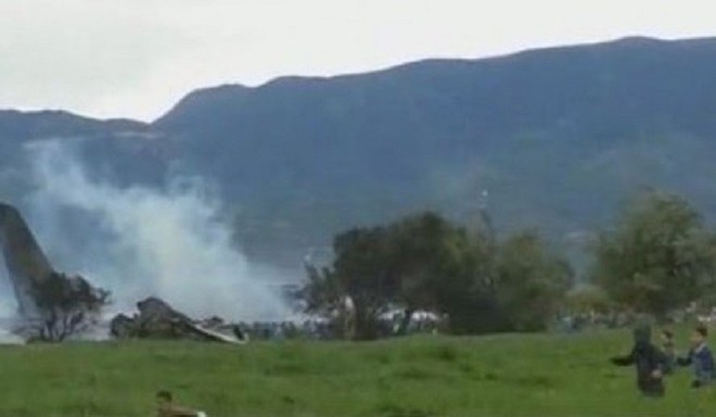 Video, ảnh: Hiện trường rơi máy bay quân sự Algeria làm 200 người chết - Ảnh 2.