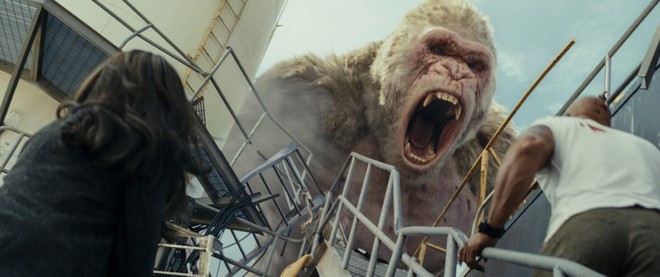 Watch The Rock compete with the beast in the meat and sticky rice blockbuster "Rampage" - Photo 4.