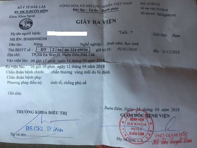 Phụ huynh tố thầy gi&aacute;o đ&aacute;nh học sinh lớp 1 chảy m&aacute;u mũi phải nhập viện - Ảnh 2.
