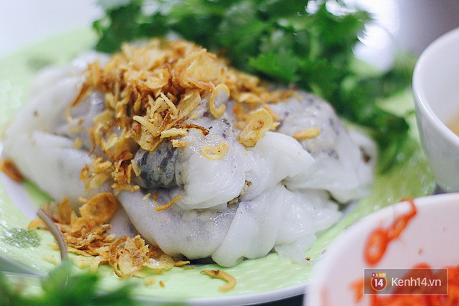 Hàng bánh cuốn lâu năm ở Hà Nội có món nước chấm đặc biệt không hề dùng mắm - Ảnh 4.