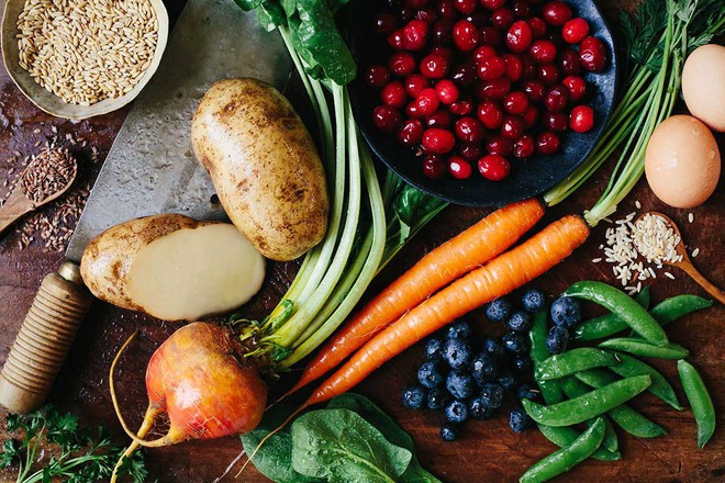 Sở hữu những th&oacute;i quen h&agrave;ng ng&agrave;y dưới đ&acirc;y l&agrave; bạn đang l&agrave;m hại l&agrave;n da của m&igrave;nh - Ảnh 4.