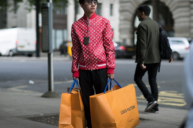 Bất ngờ chưa: Xa xỉ như Supreme & Gucci lại l&agrave; những c&aacute;i t&ecirc;n phổ biến nhất trong giới teen ng&agrave;y nay - Ảnh 1.