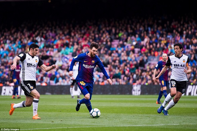 Messi tịt ngòi trong ngày Barca lập kỷ lục bất bại ở La Liga - Ảnh 9.