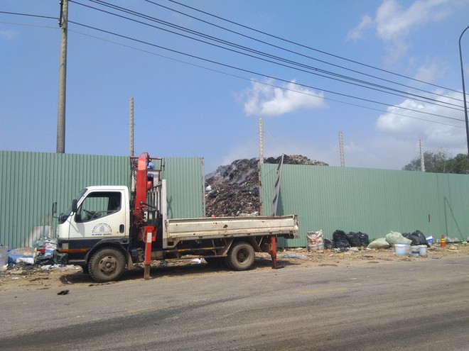 Ớn lạnh với &ldquo;n&uacute;i r&aacute;c&rdquo; ở đảo ngọc Ph&uacute; Quốc - Ảnh 7.