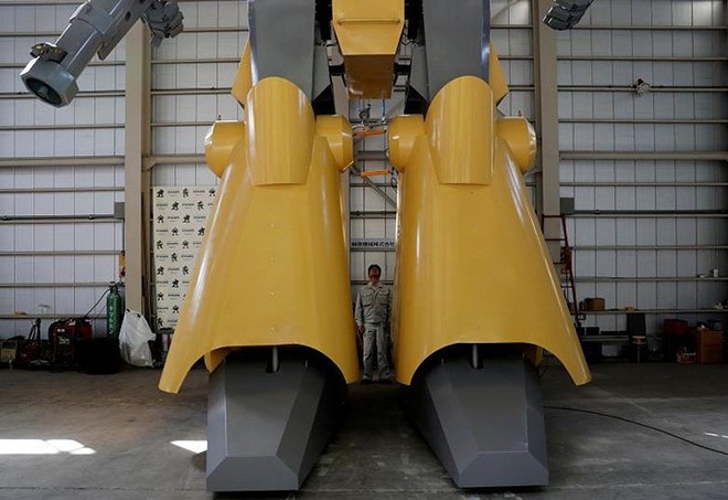 Kỹ sư người Nhật biến giấc mơ robot khổng lồ thành hiện thực - Ảnh 7.