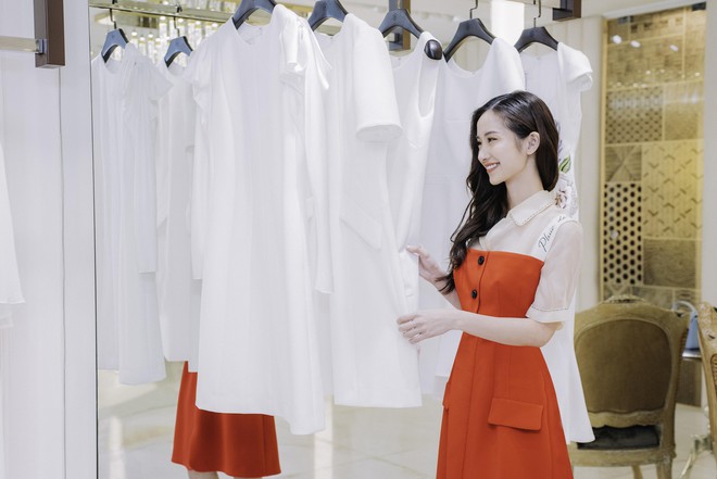 Đỗ Mỹ Linh, Jun Vũ, Quỳnh Anh Shyn c&ugrave;ng loạt sao tất bật l&ecirc;n đồ, chuẩn bị đọ sắc tại show của NTK C&ocirc;ng Tr&iacute; - Ảnh 4.