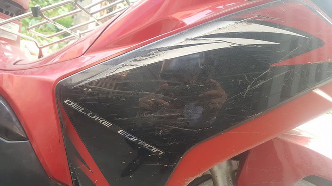 C&ocirc; g&aacute;i bỗng dưng ph&aacute;t hiện m&igrave;nh bị vu khống tr&ecirc;n MXH chỉ v&igrave; mặc &aacute;o trễ vai đi tr&ecirc;n đường - Ảnh 3.