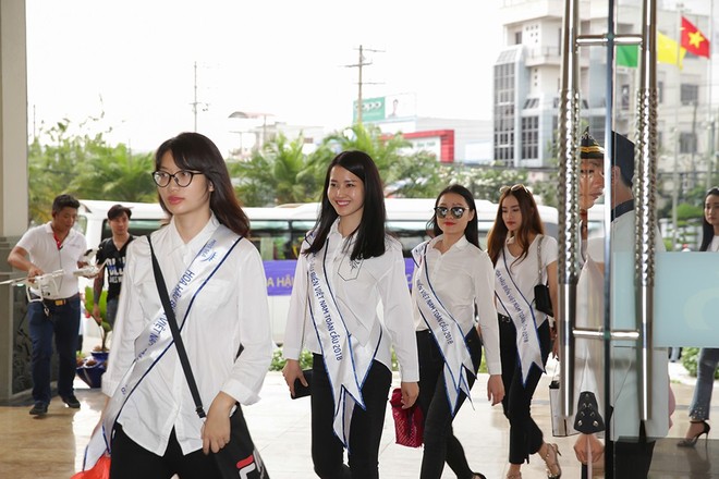 Nhiều thí sinh thuộc top 70 Hoa hậu biển Việt Nam toàn cầu gây thất vọng với vẻ ngoài kém sắc - Ảnh 9.