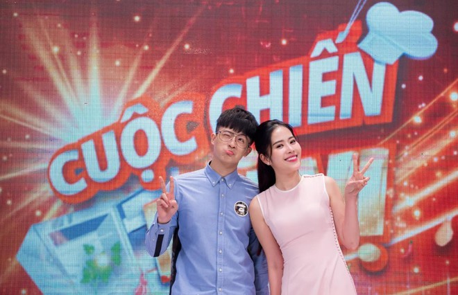 C&ugrave;ng nhảy hit Hai c&ocirc; ti&ecirc;n, Harry Lu th&igrave; đ&aacute;ng y&ecirc;u, Nam Em lại sexy - Ảnh 1.