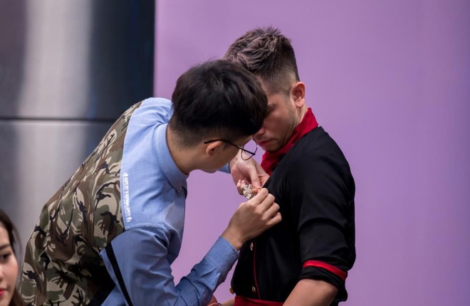 C&ugrave;ng nhảy hit Hai c&ocirc; ti&ecirc;n, Harry Lu th&igrave; đ&aacute;ng y&ecirc;u, Nam Em lại sexy - Ảnh 17.