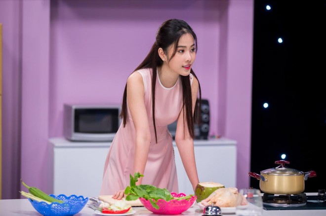 C&ugrave;ng nhảy hit Hai c&ocirc; ti&ecirc;n, Harry Lu th&igrave; đ&aacute;ng y&ecirc;u, Nam Em lại sexy - Ảnh 12.