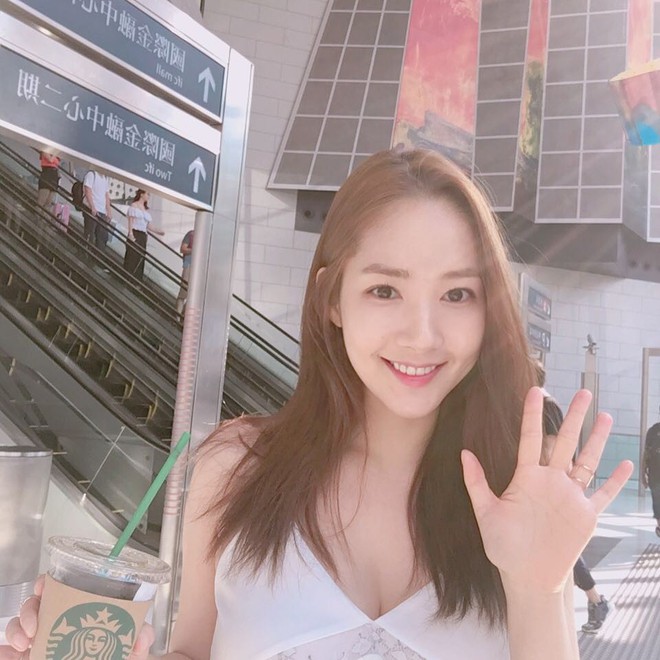 Trở lại với bộ h&igrave;nh đẹp n&aacute; thở, Park Min Young giờ đ&atilde; biến đổi th&agrave;nh c&ocirc;ng đến đẳng cấp nữ ho&agrave;ng dao k&eacute;o - Ảnh 8.
