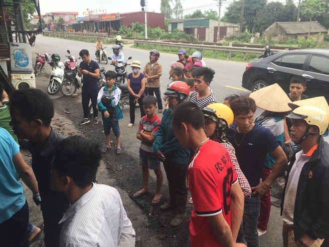 Ch&ugrave;m ảnh: Hiện trường vụ ch&aacute;y kinh ho&agrave;ng khiến 3 mẹ con tử vong thương t&acirc;m - Ảnh 9.