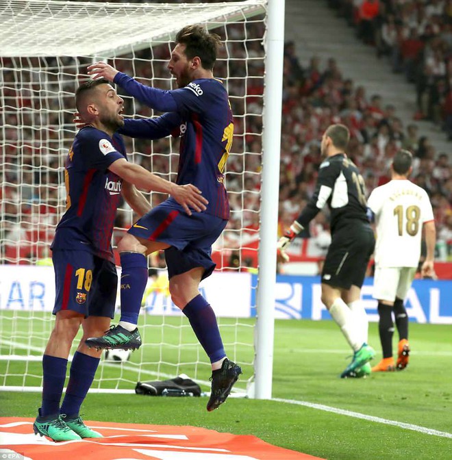 Barca lần thứ 4 li&ecirc;n tiếp gi&agrave;nh C&uacute;p Nh&agrave; vua, san bằng kỷ lục của Real Madrid - Ảnh 5.