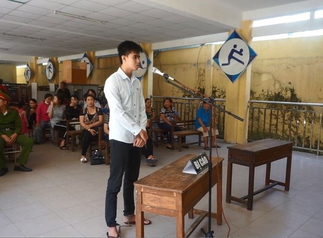 Bu&ocirc;n ma t&uacute;y khi đang thụ &aacute;n t&ugrave; treo, 9X lĩnh 13 năm t&ugrave; - Ảnh 1.