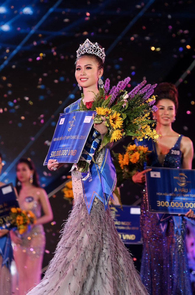 Người đẹp Kim Ngọc đăng quang “Hoa hậu Biển Việt Nam toàn cầu 2018” - Ảnh 3.