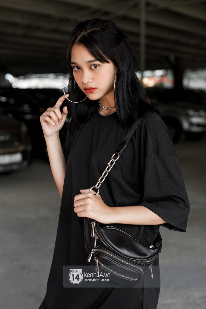 Street style 2 miền: Lên đồ đơn sắc hay sặc sỡ thì các bạn trẻ Việt vẫn cứ trung thành với style cool ngầu bụi bặm - Ảnh 4.