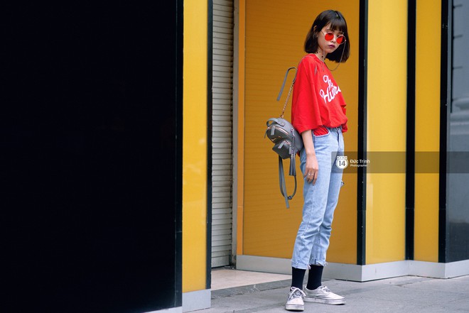 Street style 2 miền: Lên đồ đơn sắc hay sặc sỡ thì các bạn trẻ Việt vẫn cứ trung thành với style cool ngầu bụi bặm - Ảnh 13.