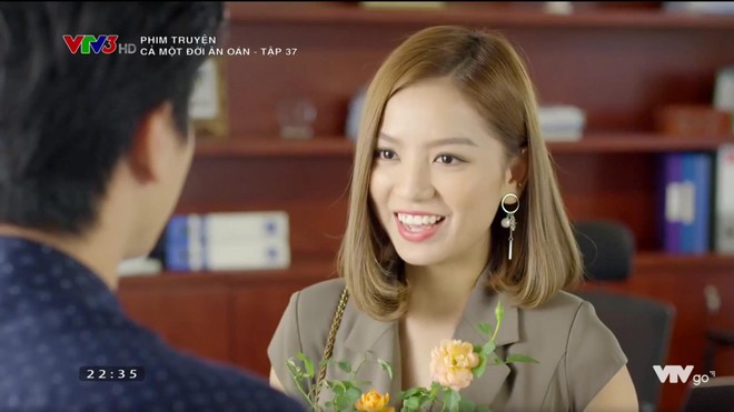 H&igrave;nh như Hạ Anh c&oacute; m&aacute;i t&oacute;c... sạn, d&agrave;i ngắn thất thường tr&ecirc;n TV! - Ảnh 10.