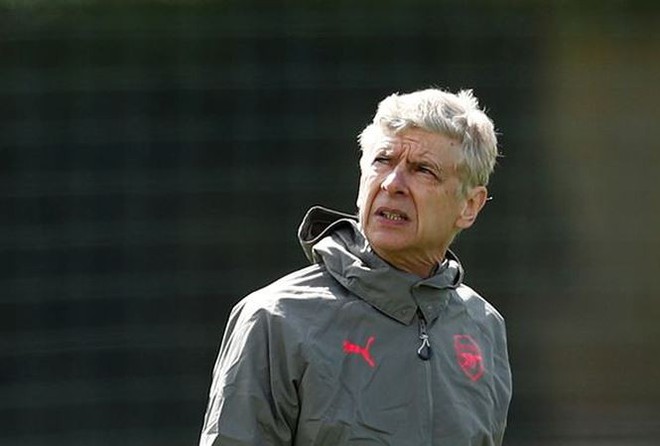 HLV Wenger thừa nhận bị Arsenal sa thải - Ảnh 1.