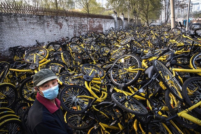 Đúng là Trung Quốc cái gì cũng có, kể cả nghĩa trang cho xe đạp - Ảnh 1.