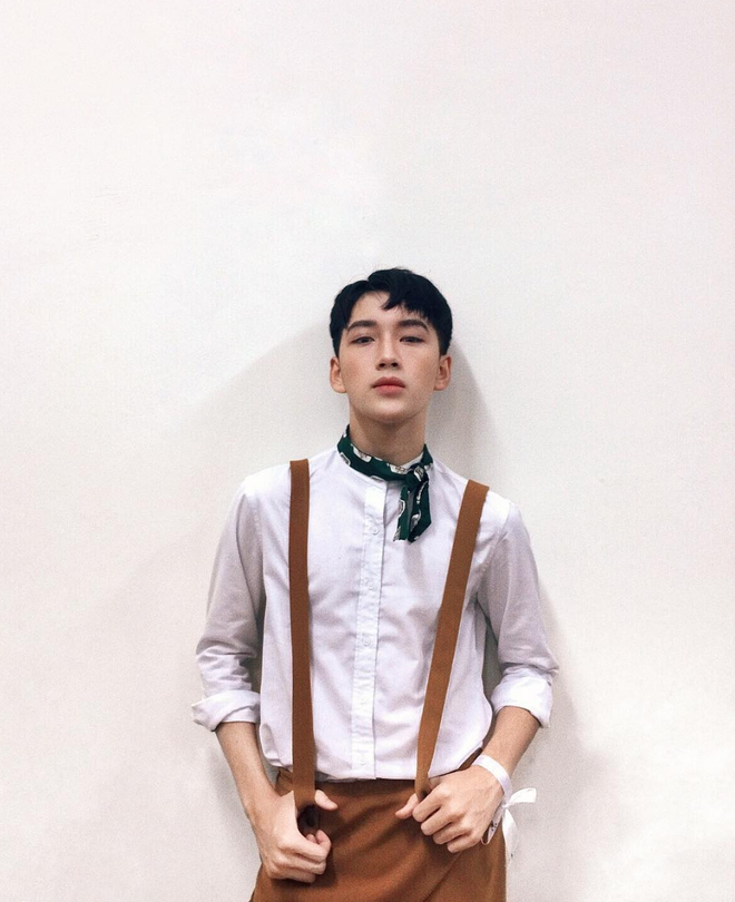 Hot boy mới của Nghệ An sinh năm 2001 đang khiến d&acirc;n t&igrave;nh l&ugrave;ng sục: Cao 1m72, mặt baby hết &yacute;! - Ảnh 2.