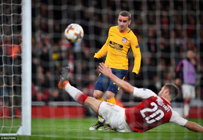 Arsenal đ&aacute;nh rơi chiến thắng d&ugrave; thi đấu hơn người trước Atletico - Ảnh 13.